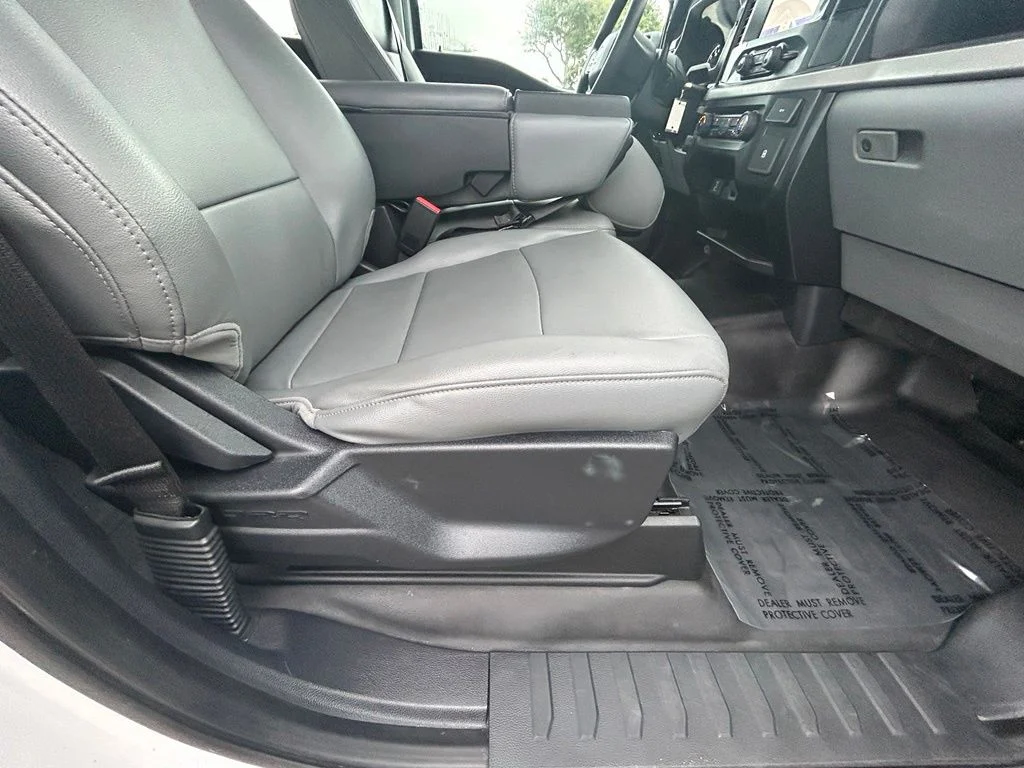 Used 2023 Oxford White Ford XL image 25