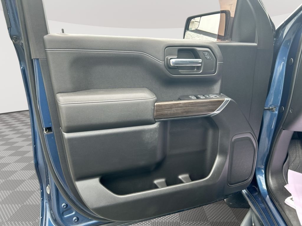 Used 2019 Blue Chevrolet LT image 20