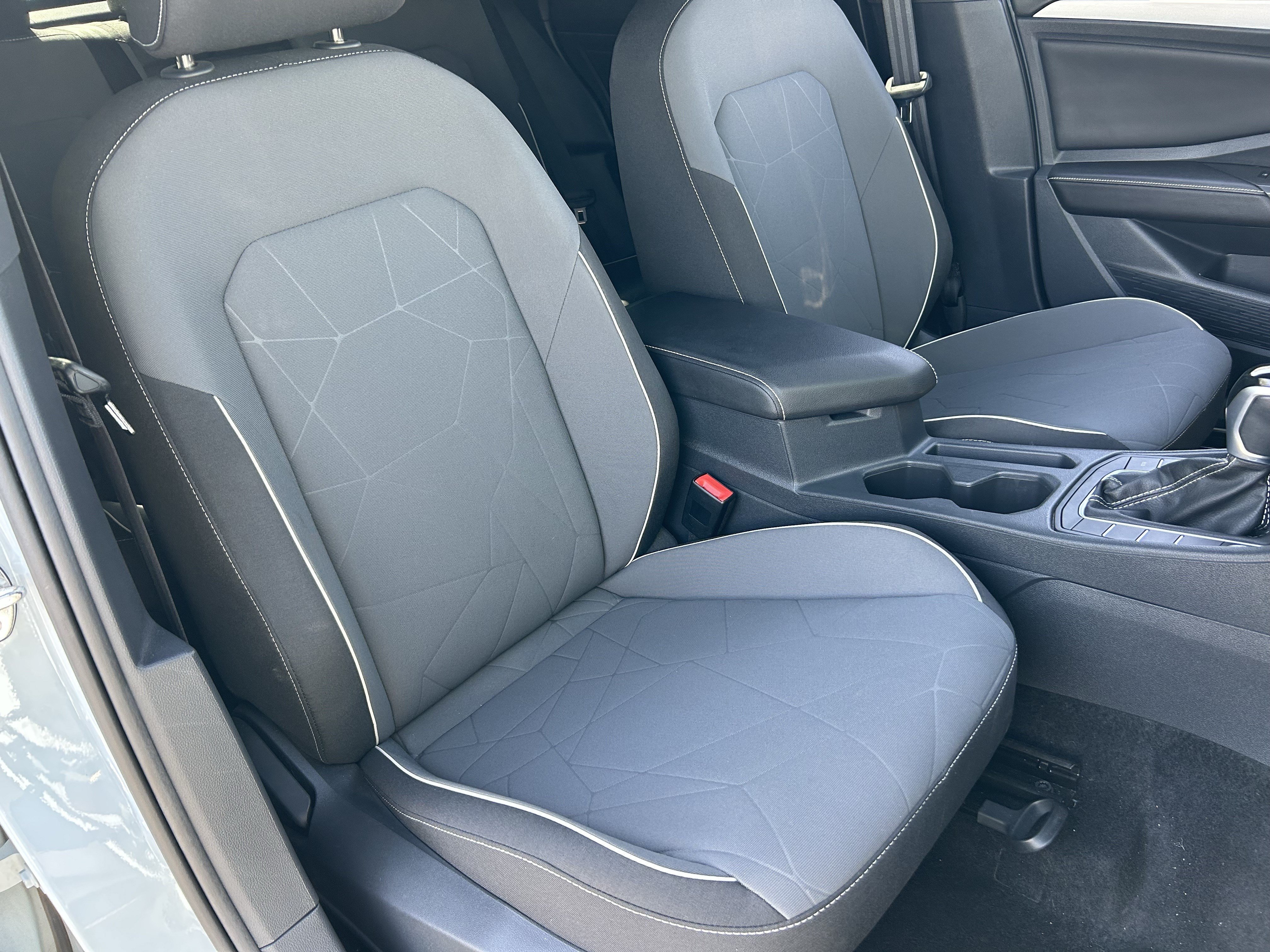 Used 2025 White Volkswagen Sport image 8