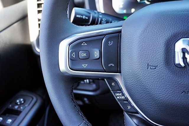 New 2026 Bright White Clear-Coat Exterior Paint RAM Big Horn Night Edition image 41