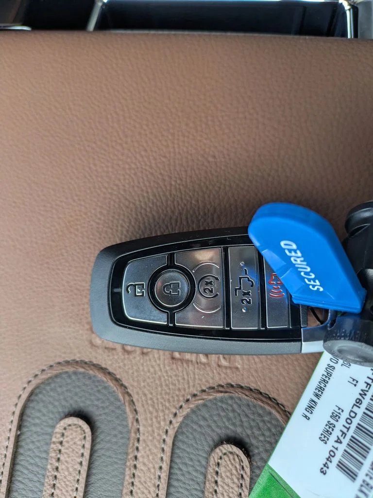 New 2026 Agate Black Metallic Ford King Ranch image 31