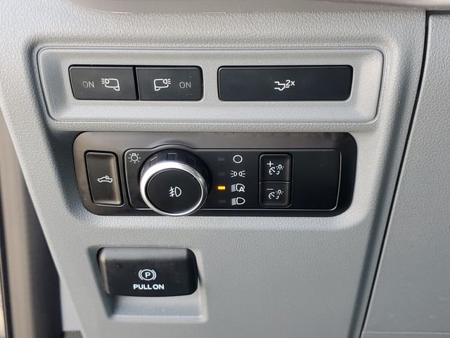 Certified Used 2023 Gray Metallic Ford XLT image 49