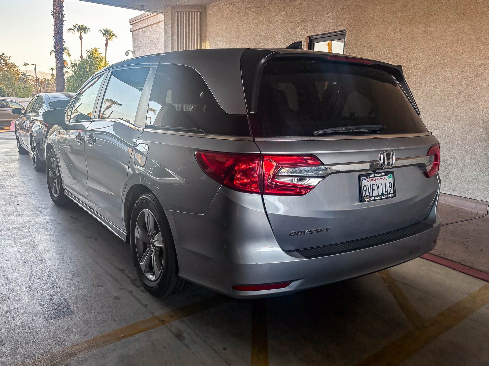 Used 2018  Honda EX-L image 3