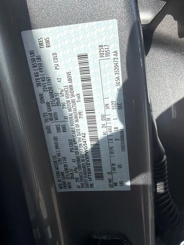 Used 2023 Silver Metallic Ford XLT image 7