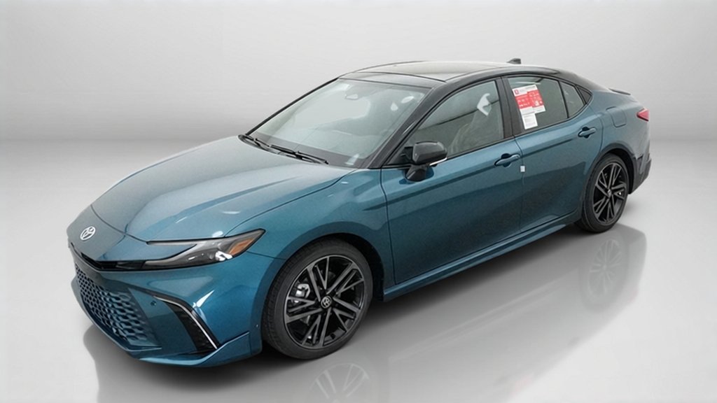 New 2026 Ocean Gem with Midnight Black Metallic roof Toyota XSE image 27