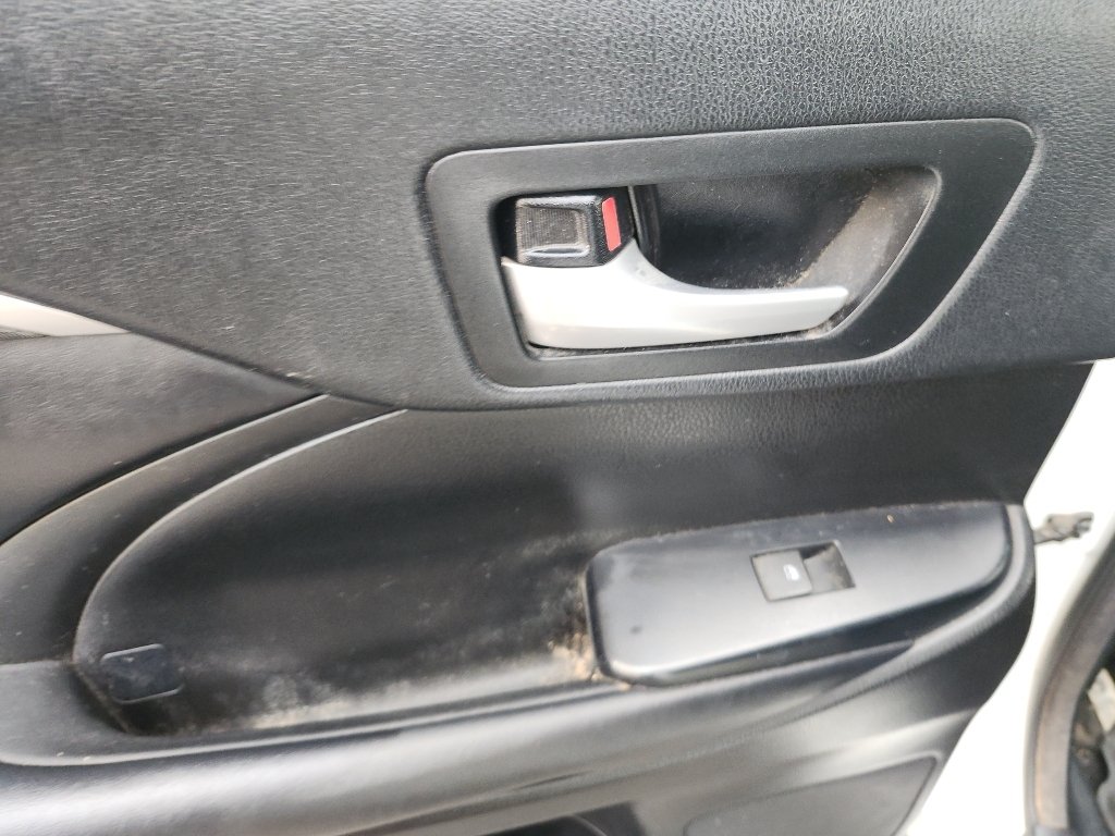 Used 2018 Blizzard Pearl Toyota SE image 15