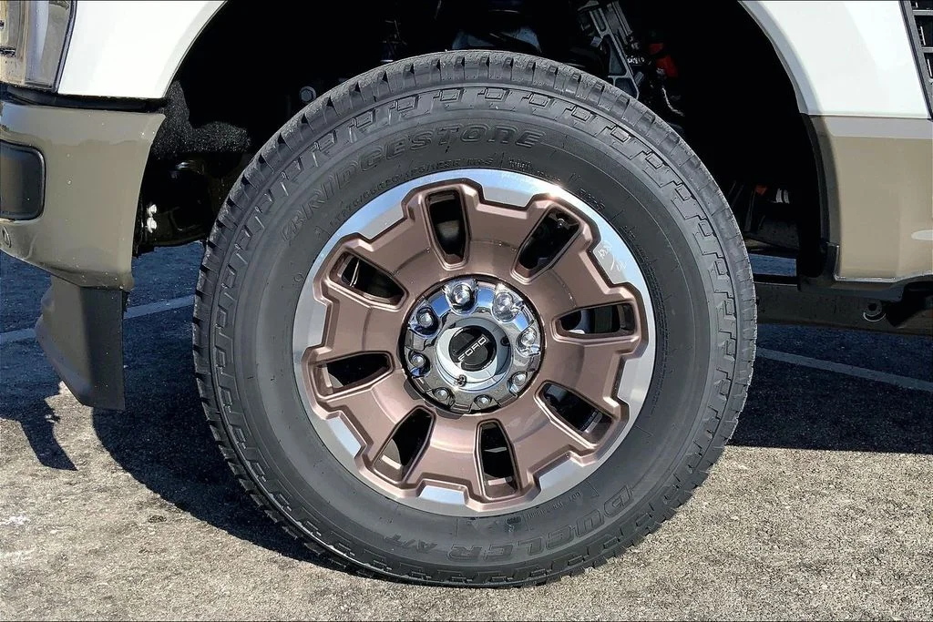 New 2026 Star White Metallic Tri-Coat Ford King Ranch image 12