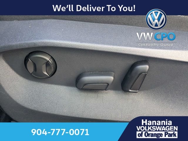 Certified Used 2025 Green Volkswagen 1.5T SE Black image 20