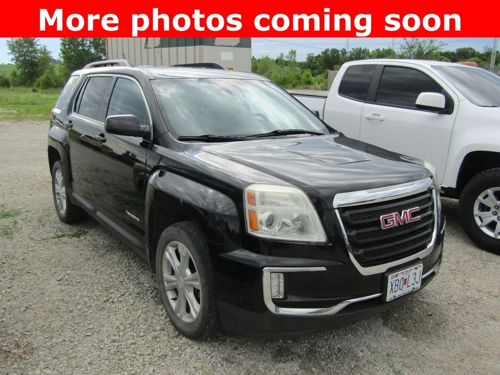 Used 2017 Ebony Twilight Metallic GMC SLE-2 image 7