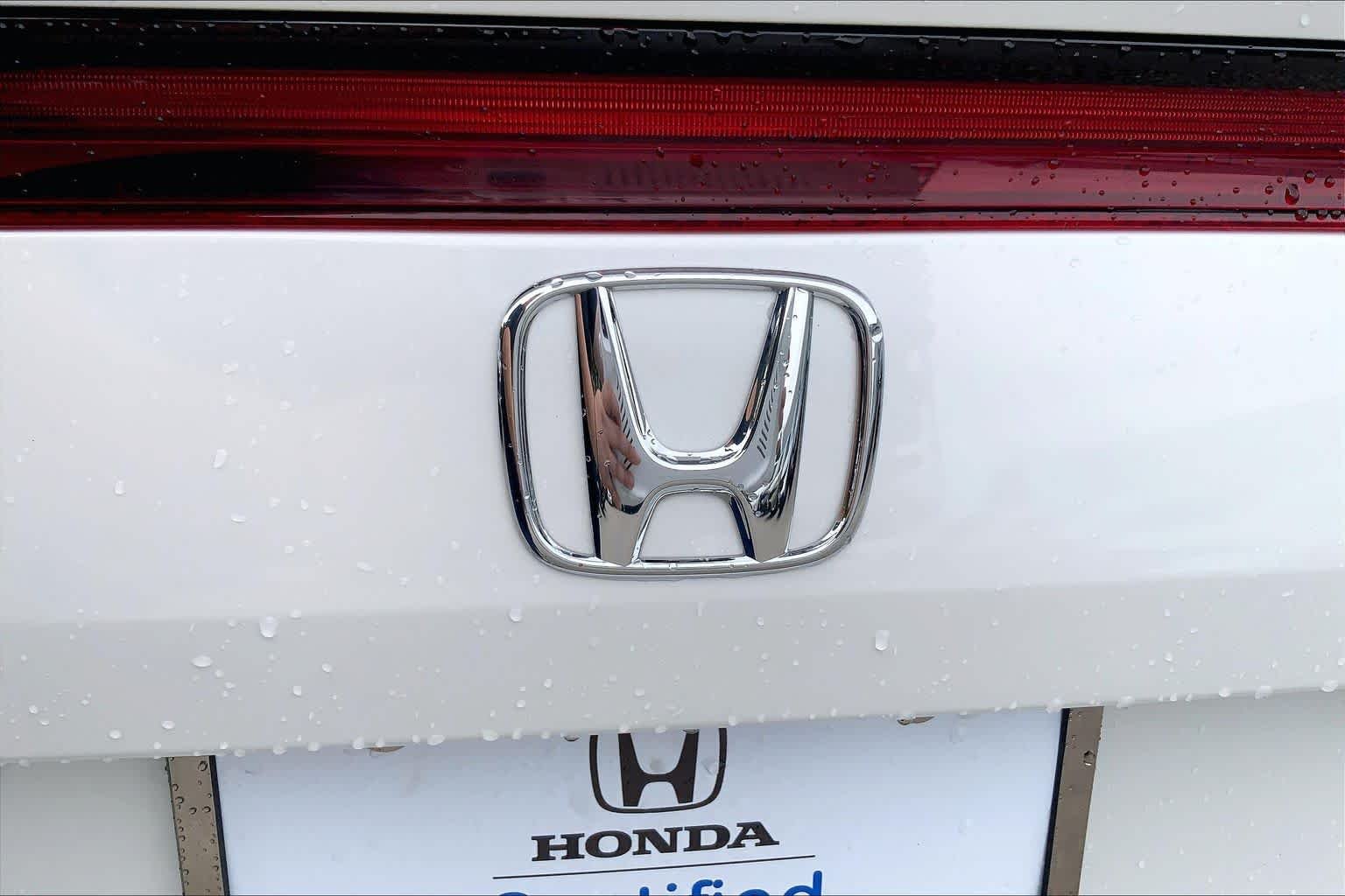 Certified Used 2024 Platinum White Pearl Honda LX image 33