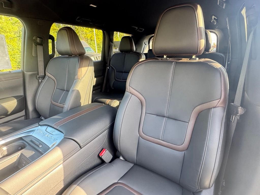 2026 Nissan Armada SL - Photo 18