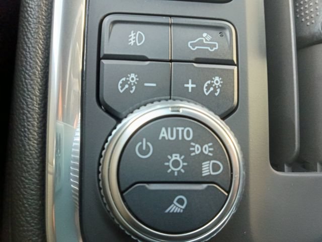 Used 2022 Onyx Black GMC SLT image 10