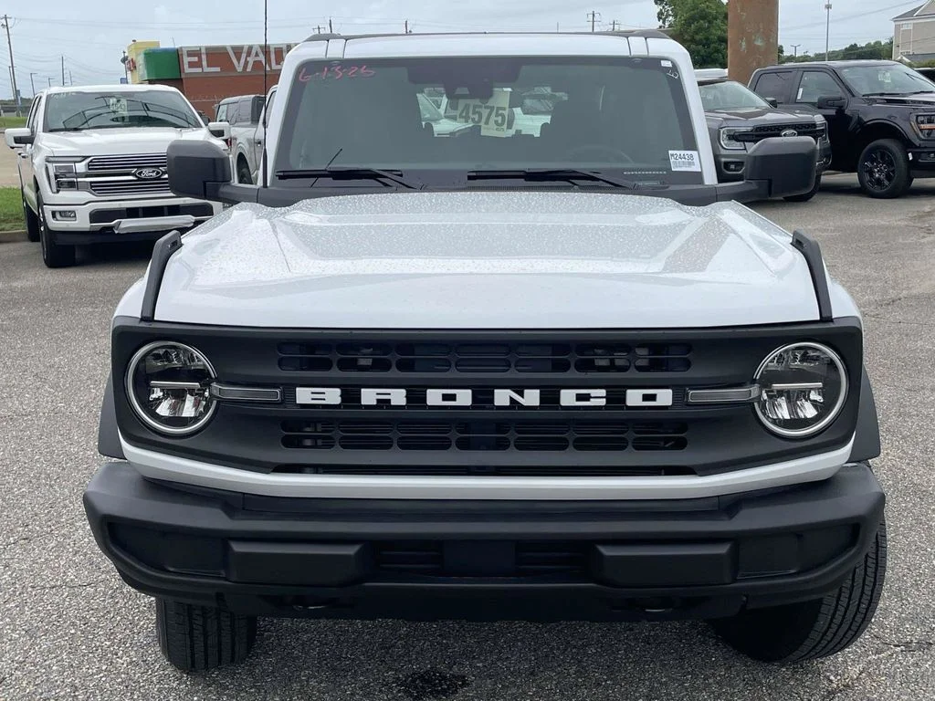 New 2026 Oxford White Ford Base image 8