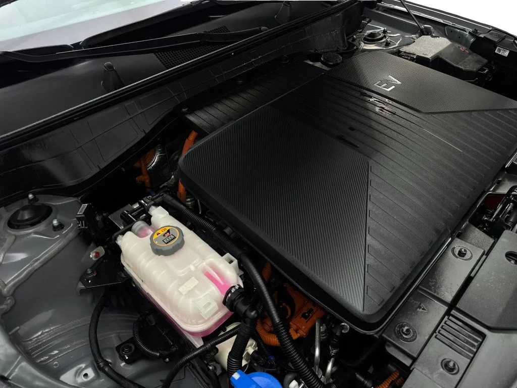 Used 2024 Gray Hyundai SEL image 77