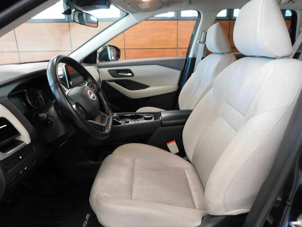 Certified Used 2025 Super Black Nissan SV image 17
