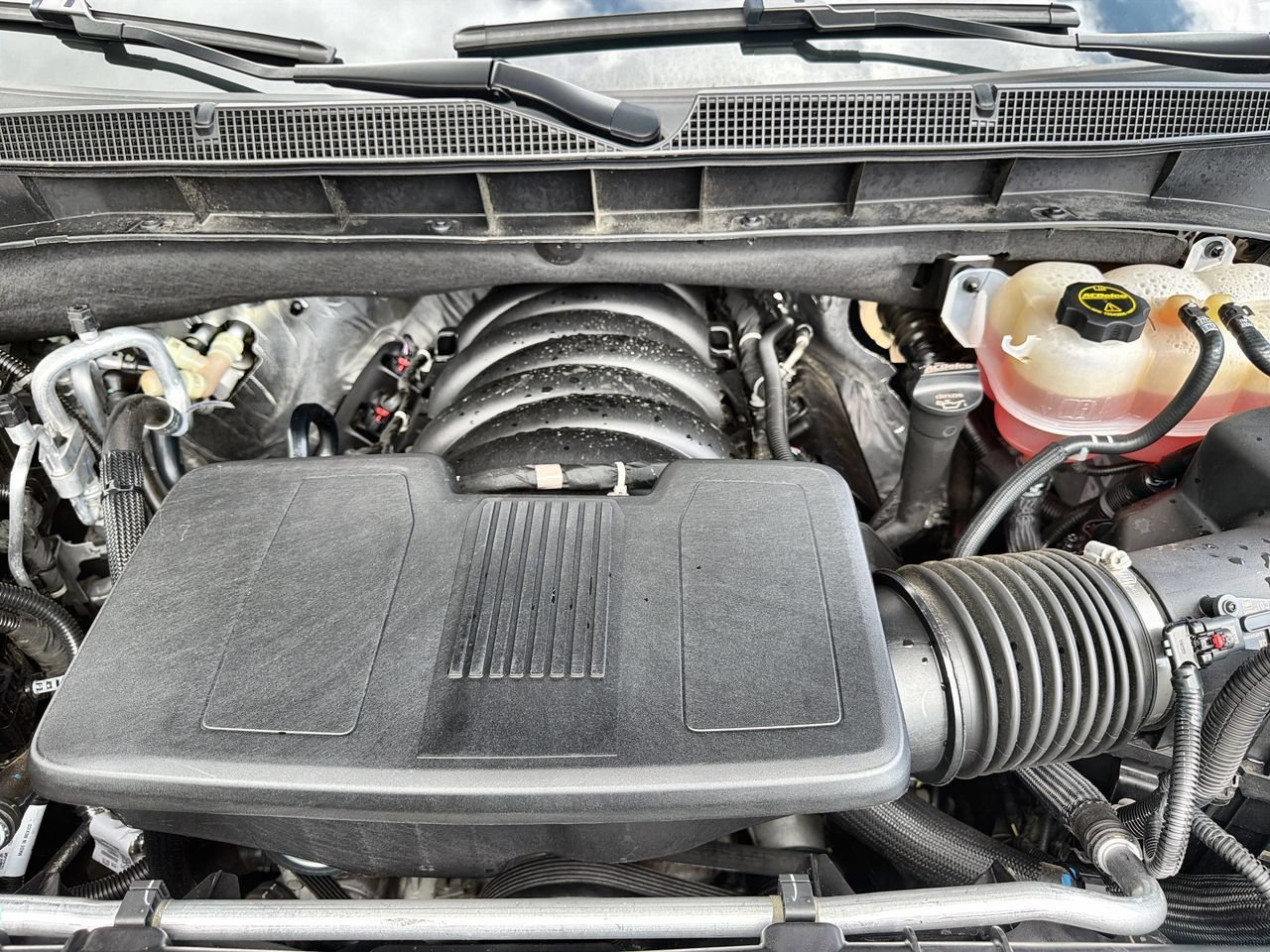Used 2025 Dark Ash Metallic Chevrolet High Country image 25