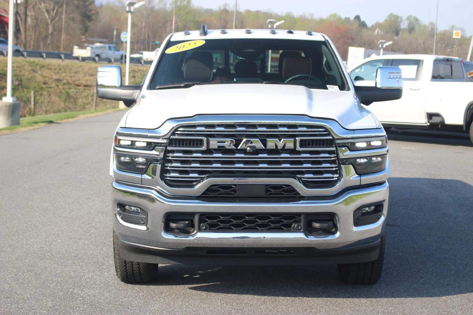 Used 2025 White Ram Limited image 2