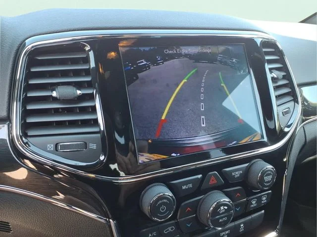 Used 2019 Red Jeep Trailhawk image 26