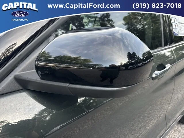 Used 2023 Green Ford XLT image 12