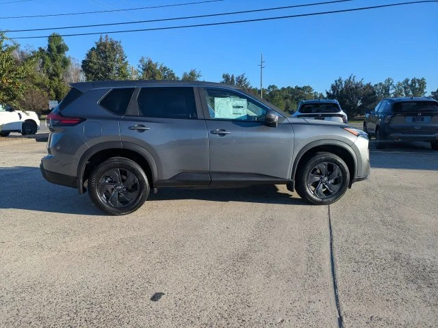New 2027  Nissan SV image 3