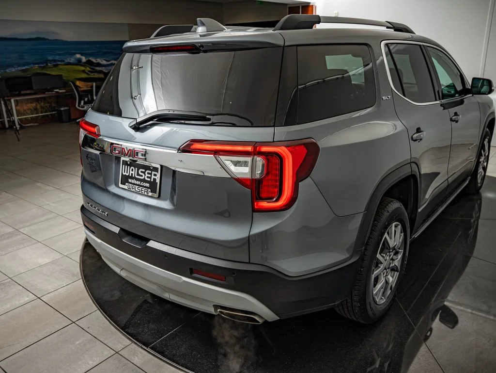 Used 2020 Satin Steel Metallic GMC SLT image 16