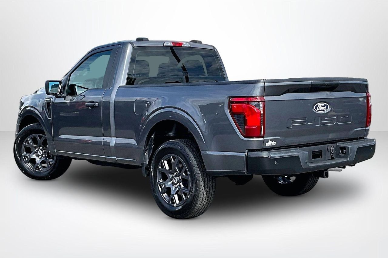Used 2024 Carbonized Gray Metallic Ford XL image 5