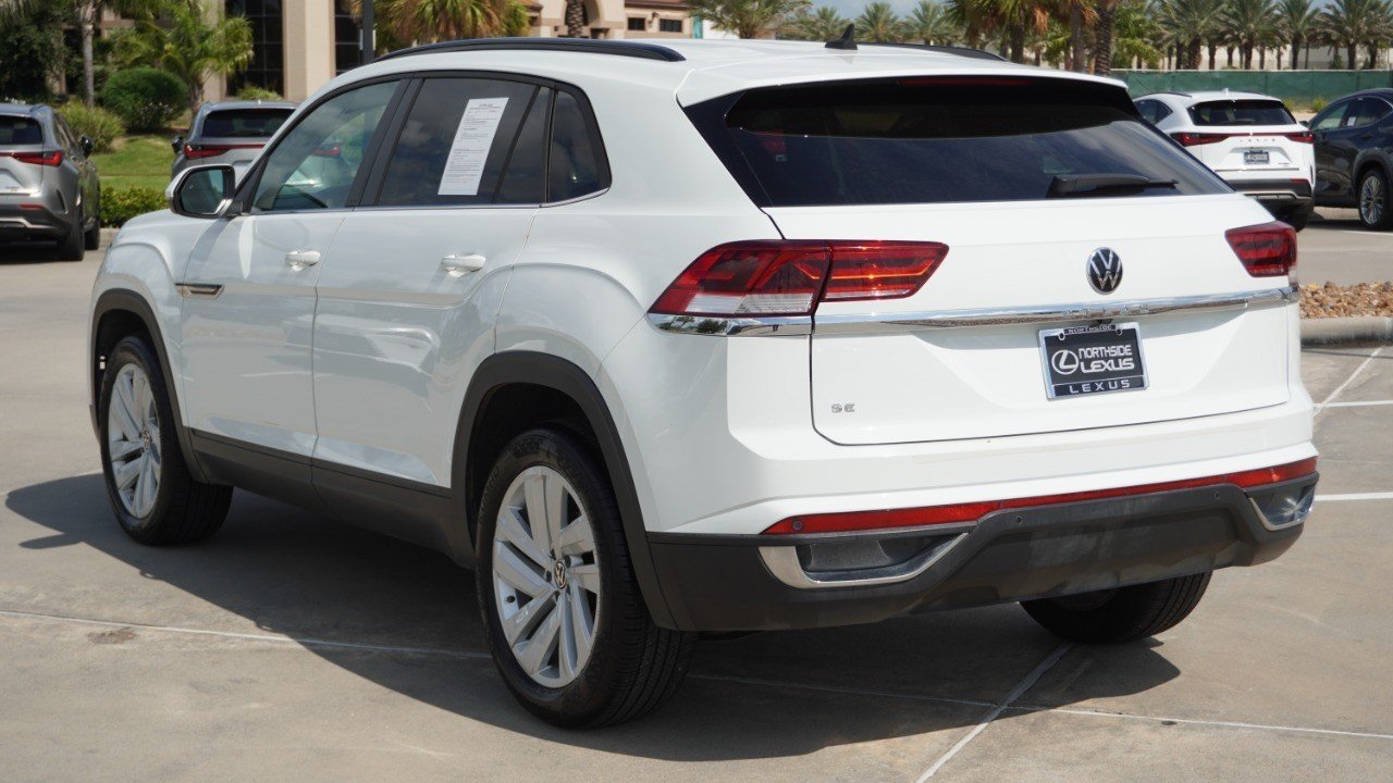 Used 2021 White Volkswagen 2.0T SE w/Technology image 8
