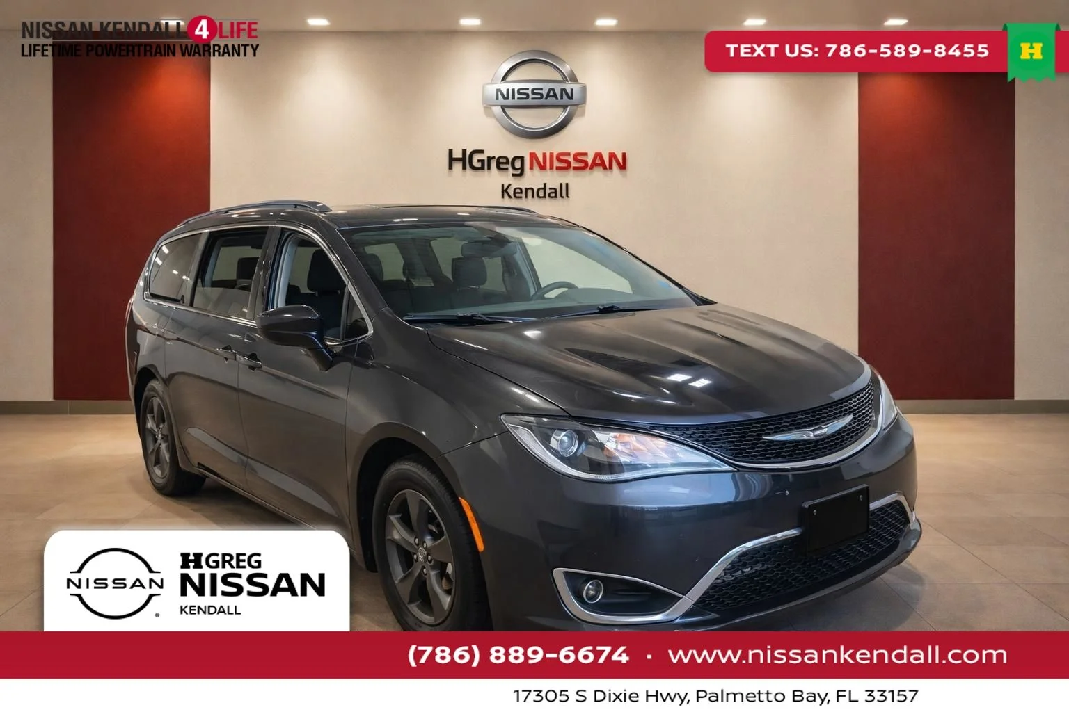 2018 Chrysler Pacifica Touring Plus's photo