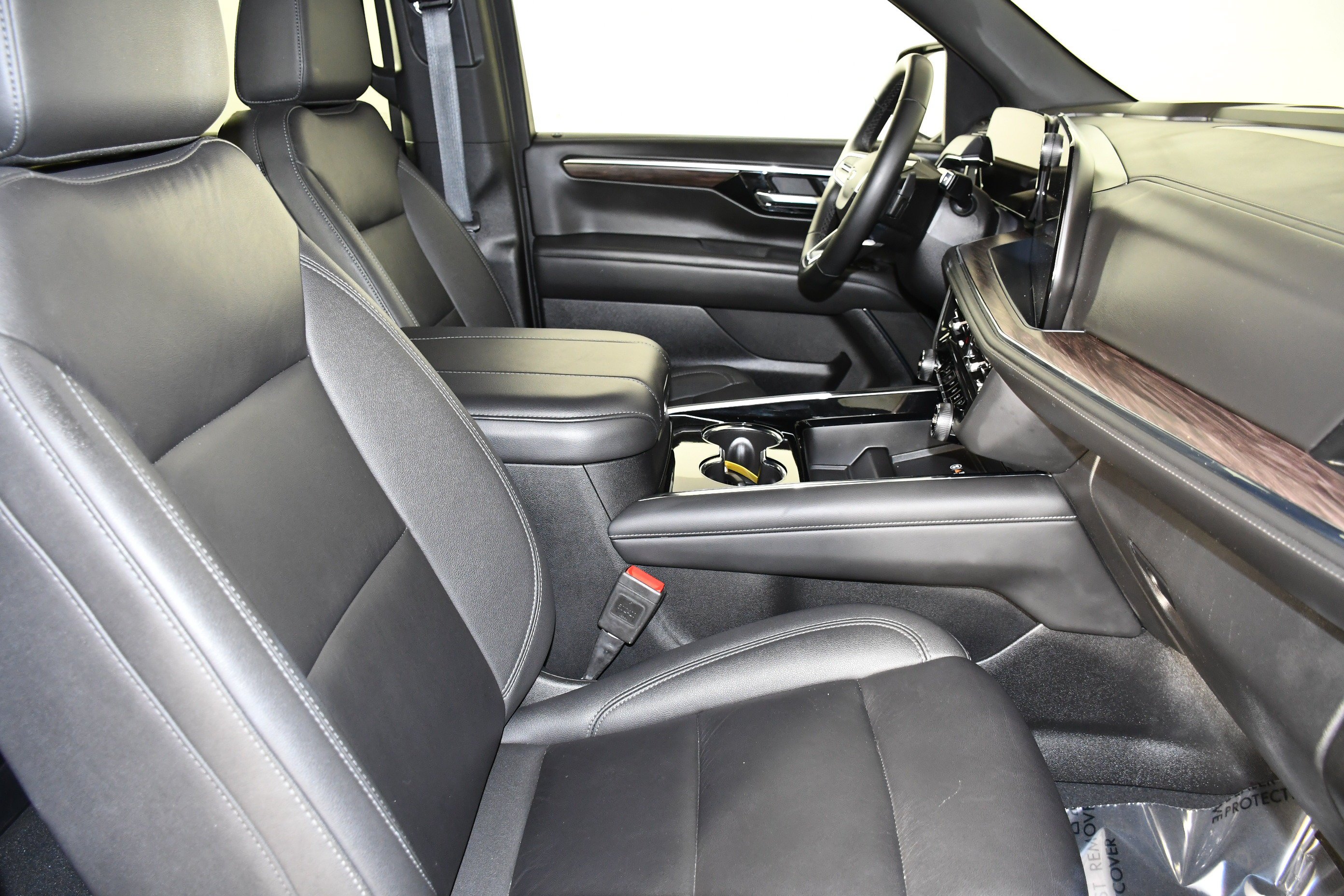 Used 2025 Sterling Gray Metallic Chevrolet Z71 image 45
