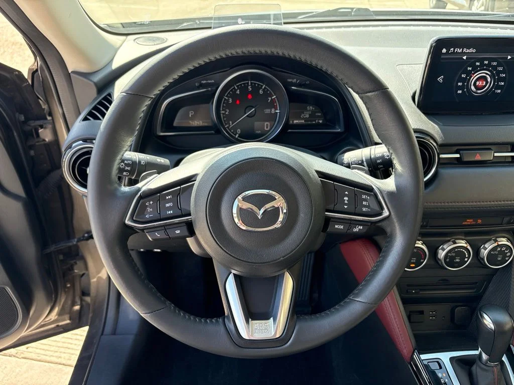 Used 2018 Silver Mazda Grand Touring image 9