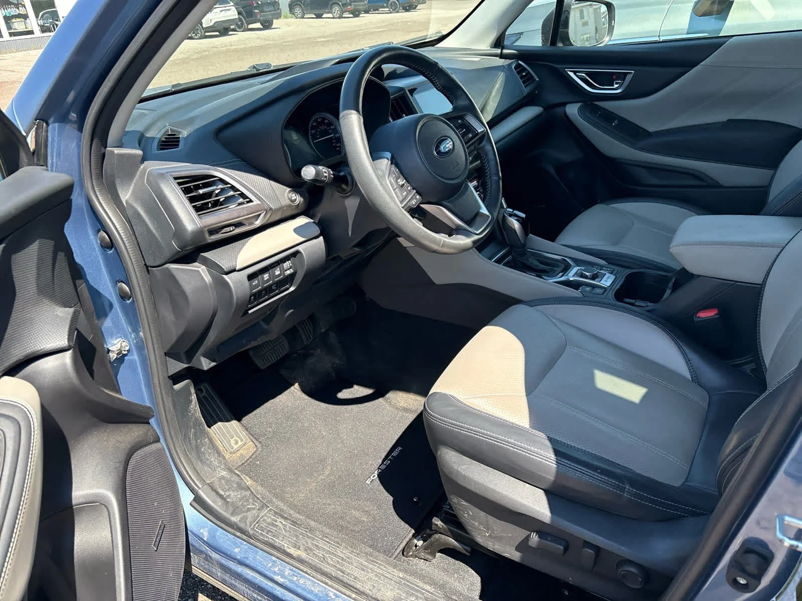 Used 2022 Horizon Blue Pearl Subaru Limited image 5