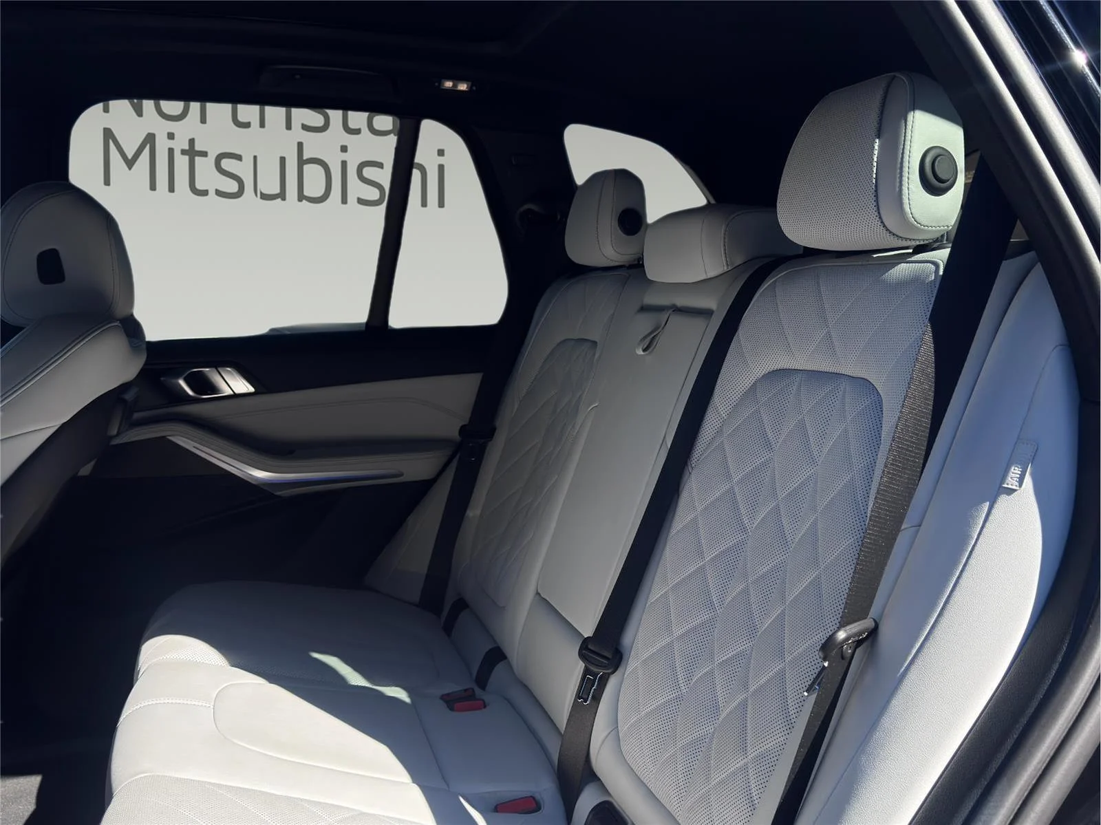 Used 2023 Jet Black BMW xDrive40i image 19