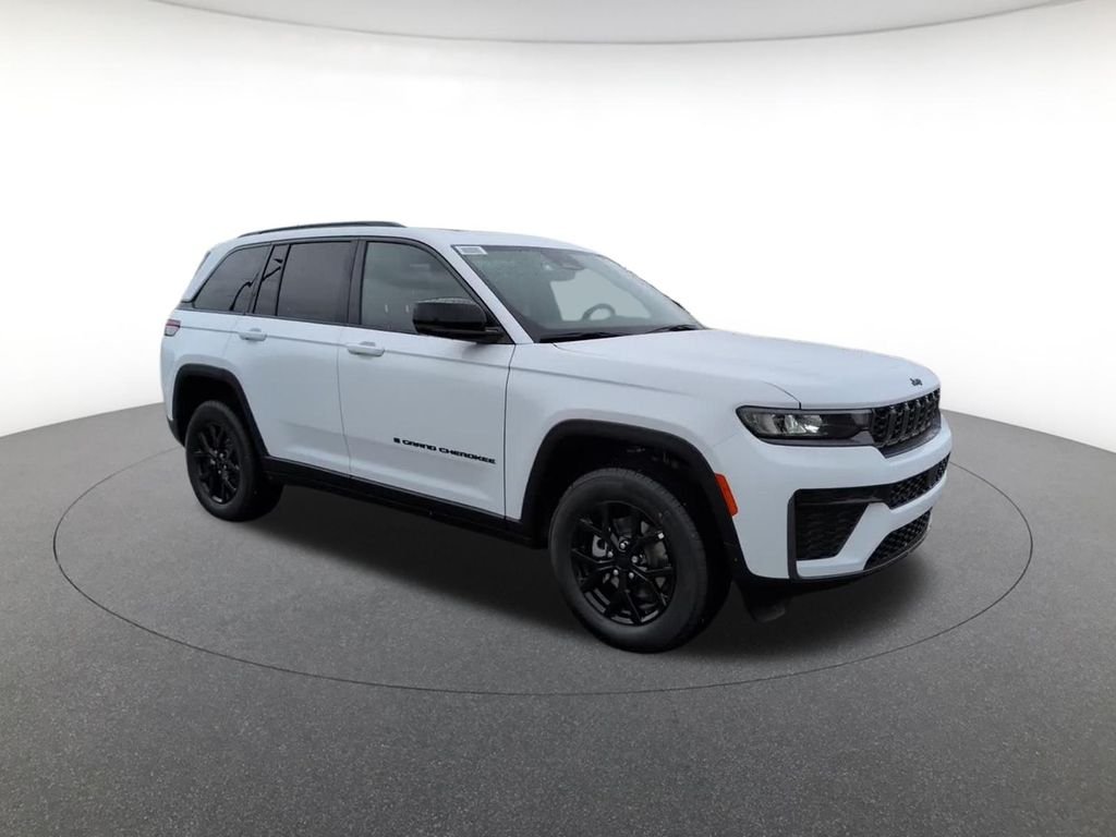 New 2026 Bright White Clear-Coat Exterior Paint Jeep Laredo image 5