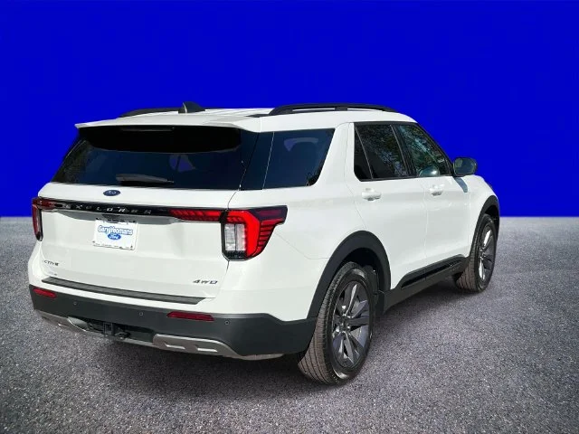 New 2026 Star White Metallic Tri-Coat Ford Active image 3