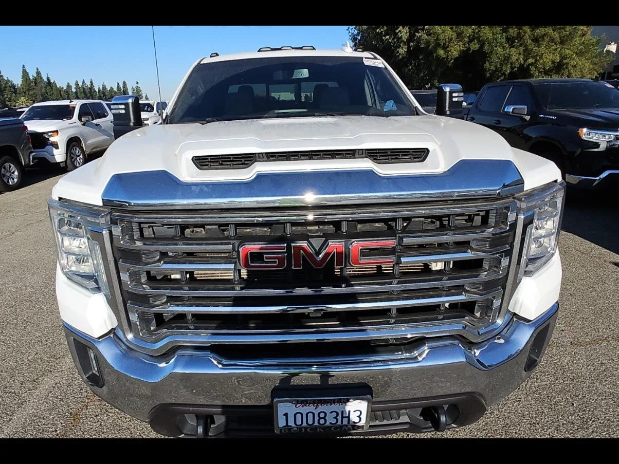 Used 2021 SUMMIT WHITE GMC SLT image 16