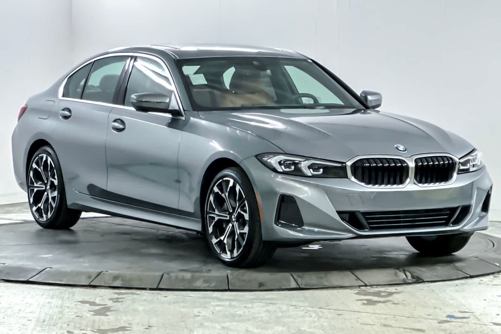 Used 2026 Skyscraper Grey Metallic BMW 330i xDrive image 9