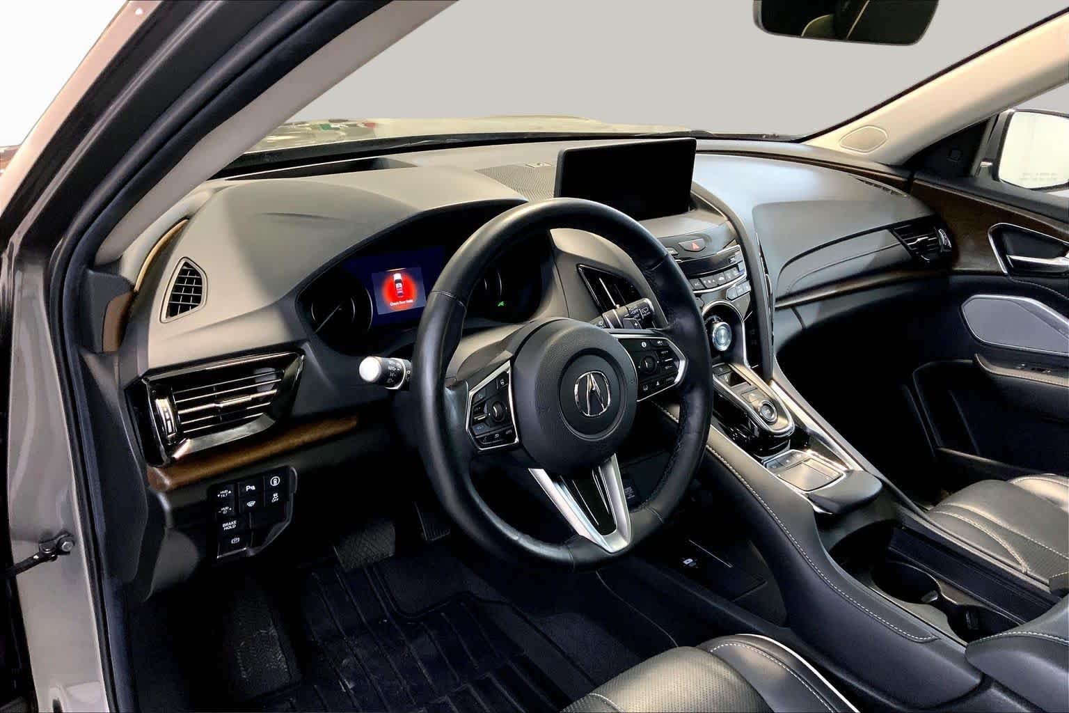 Used 2024 Liquid Carbon Metallic Acura w/Advance Package image 17