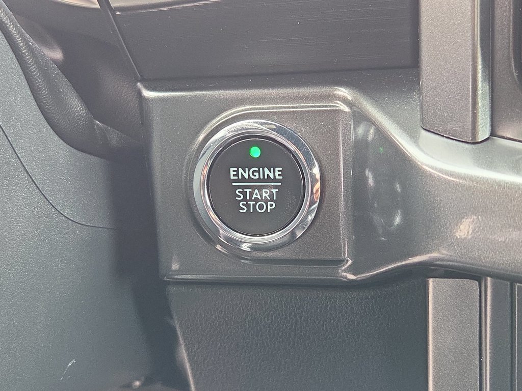 Used 2023  Ford XLT image 18