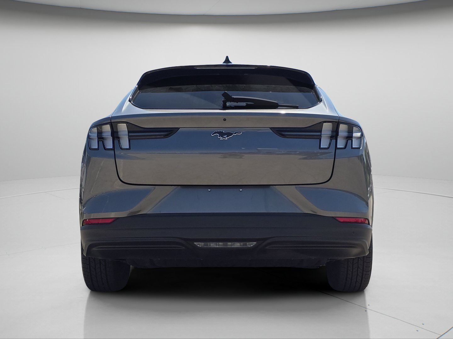 Used 2023 Gray Metallic Ford Select image 18