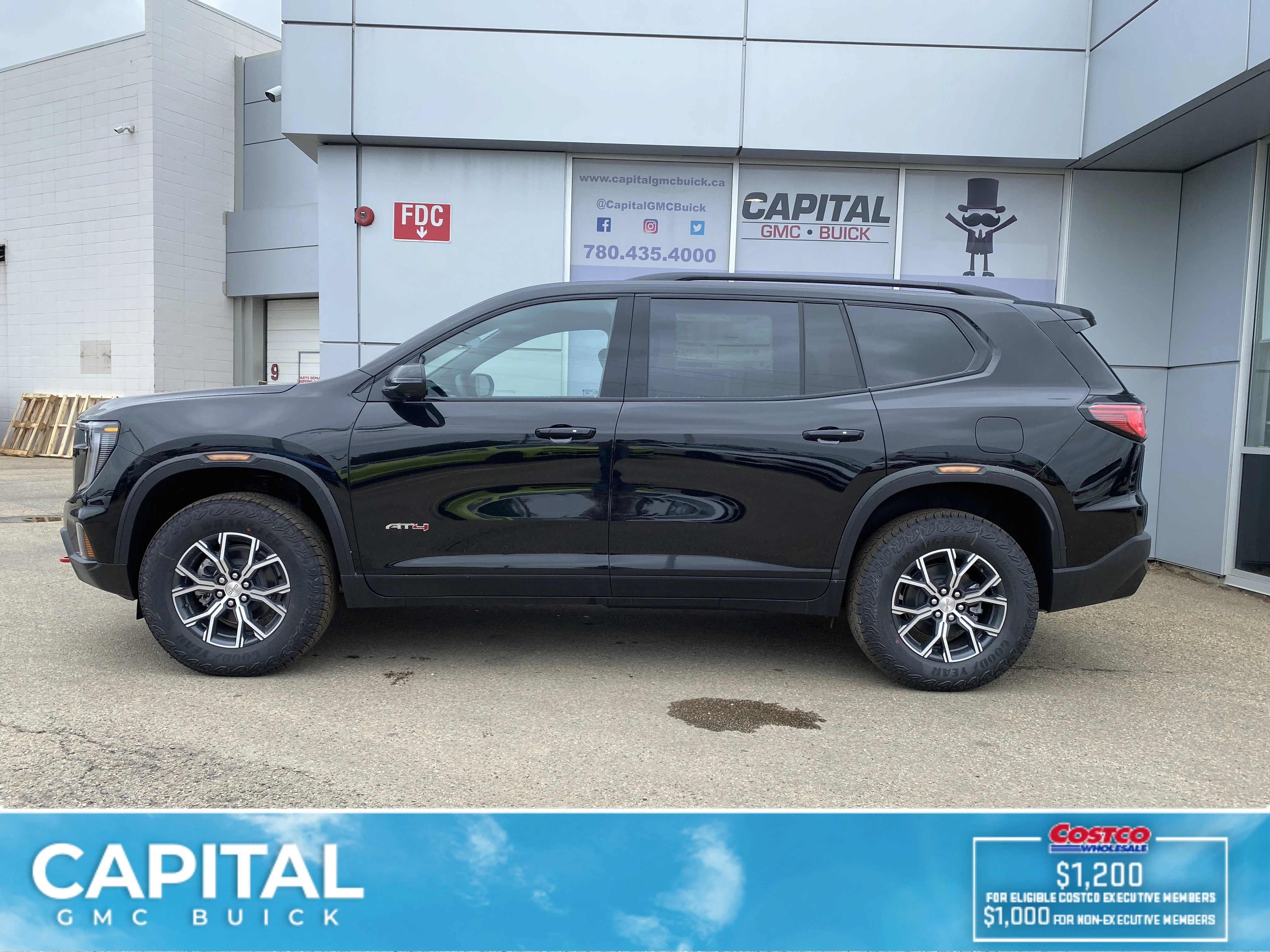 New 2026 EBONY TWILIGHT METALLIC GMC AT4 image 3