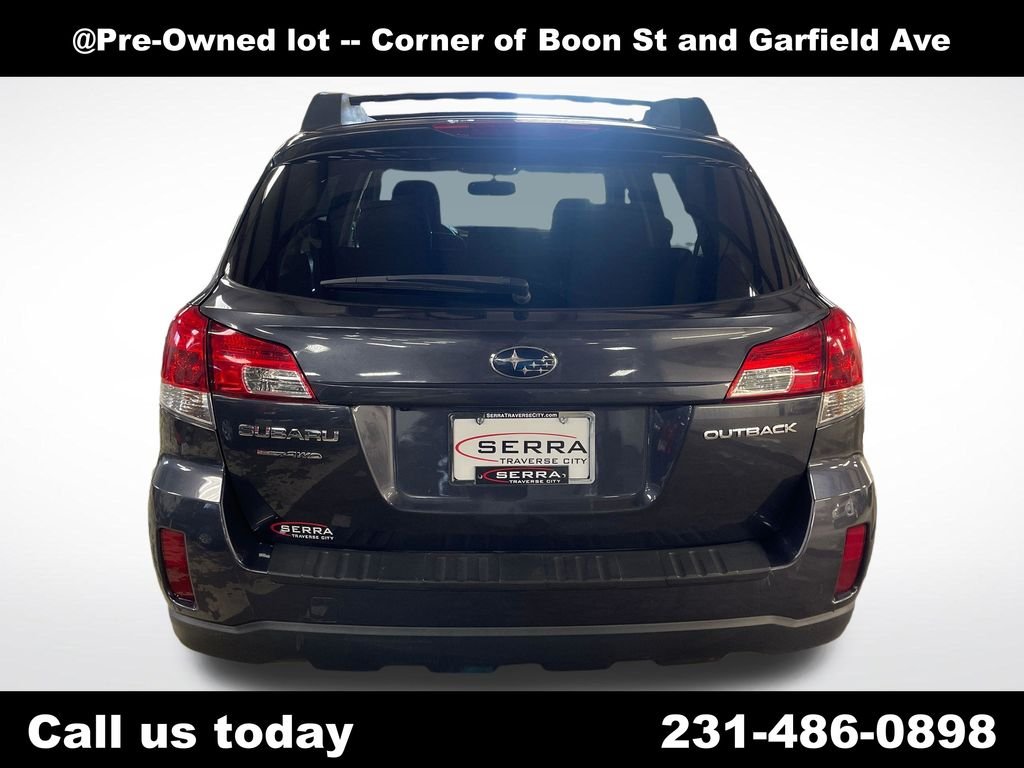 Used 2011 Gray Subaru 2.5i Premium image 4