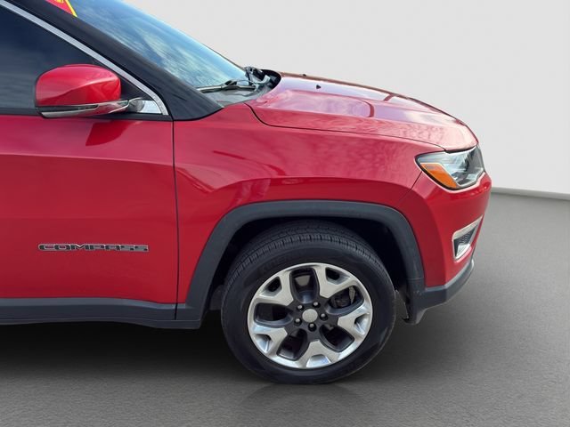 Used 2018 Red Jeep Limited 4x4 image 11