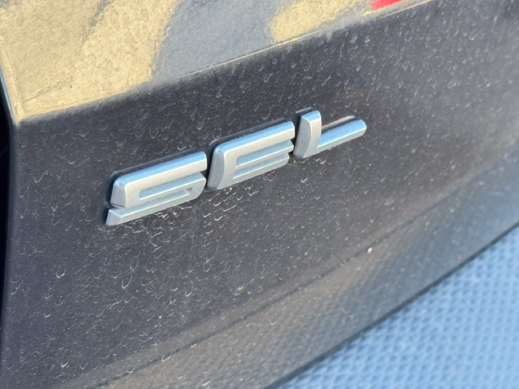 Used 2021 Blue Metallic Ford SEL image 6