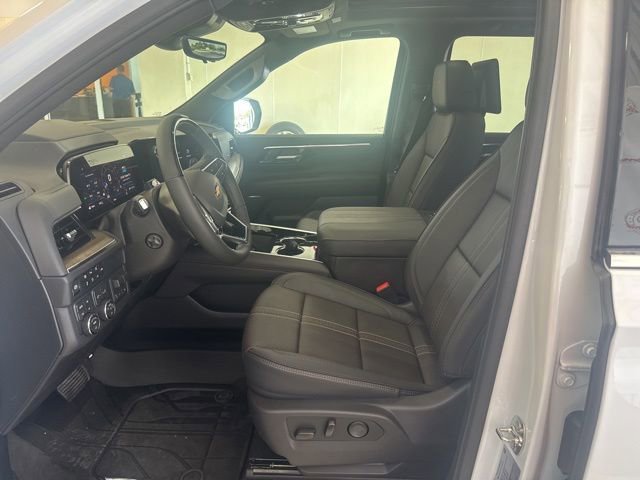 New 2026 Polar White Tricoat Chevrolet High Country image 3