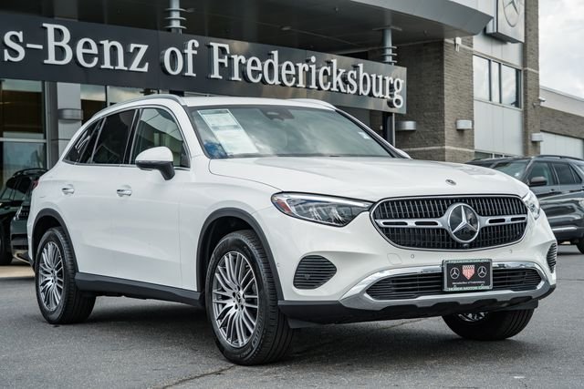 Used 2024 Polar White Mercedes-Benz GLC 300 image 1