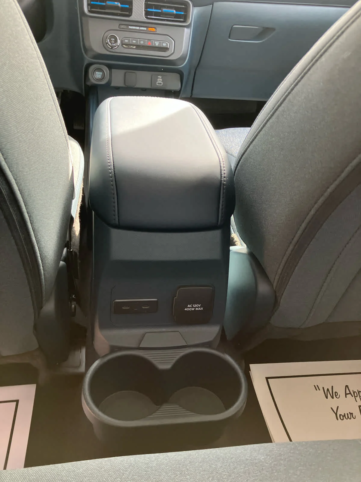 New 2026 Oxford White Ford XLT image 19