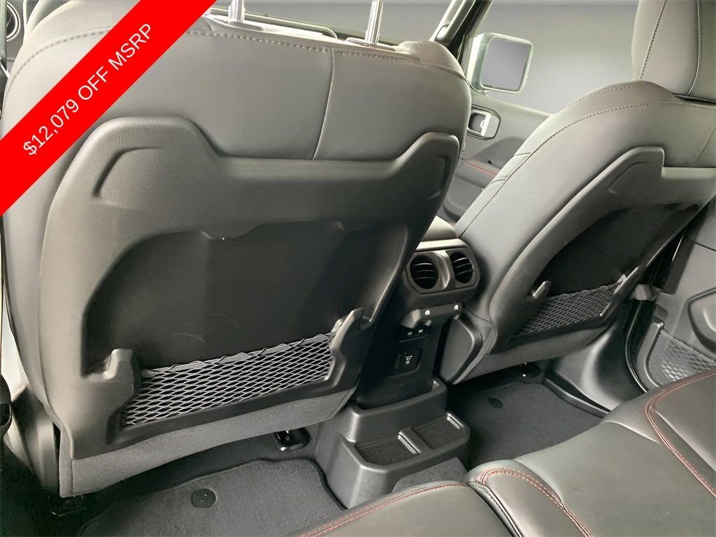 2025 Jeep Wrangler 4-Door Rubicon - Photo 37