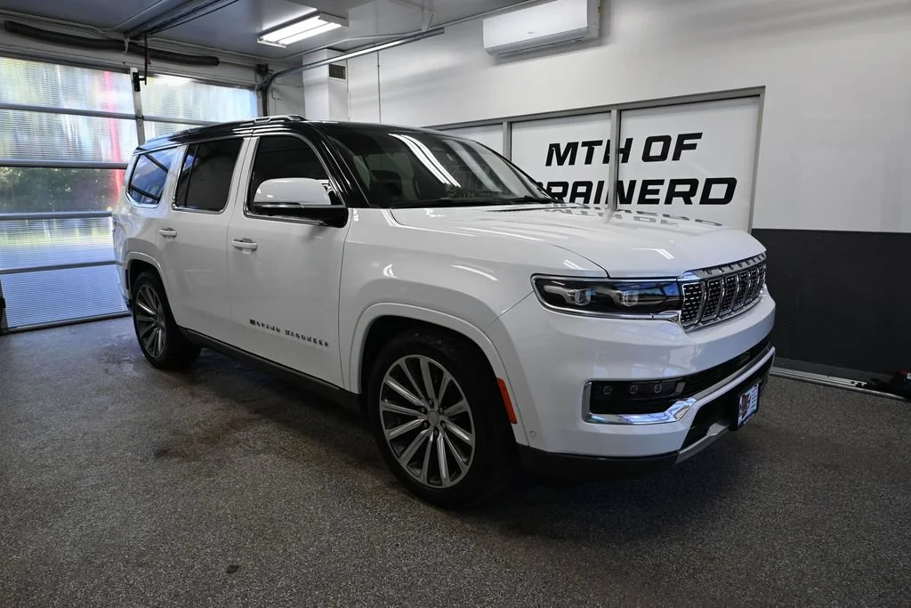 Used 2022 White Jeep Series II image 1