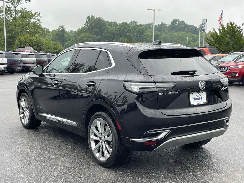 Used 2023 Ebony Twilight Metallic Buick Avenir image 27