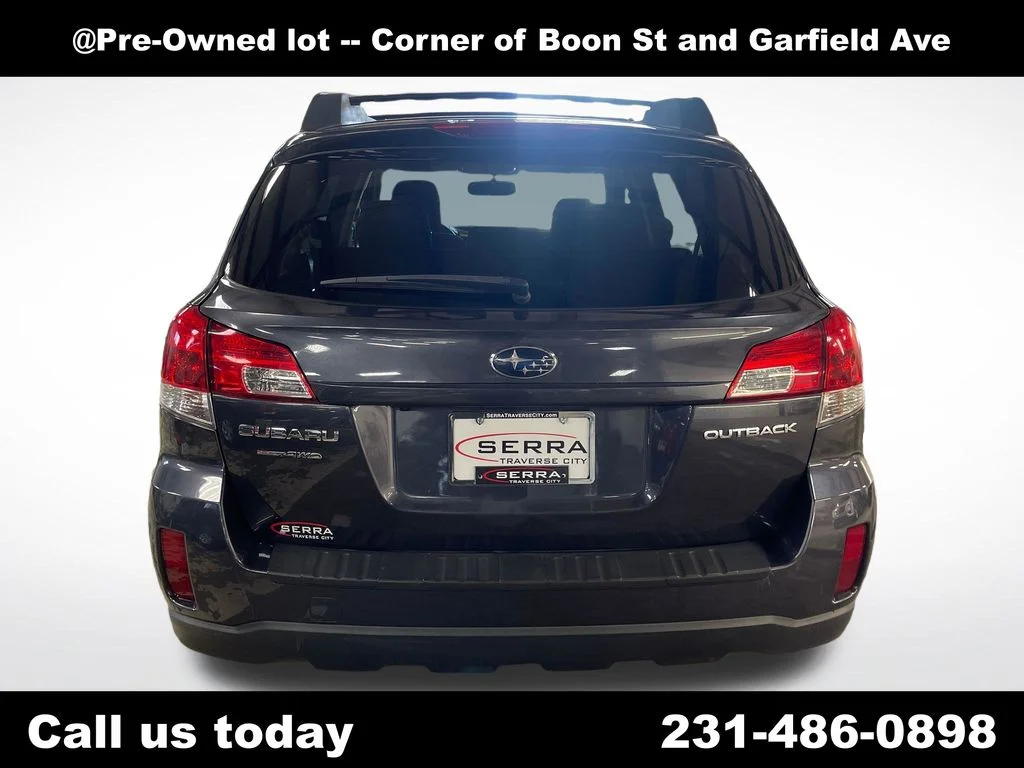 Used 2011 Gray Subaru 2.5i Premium image 4